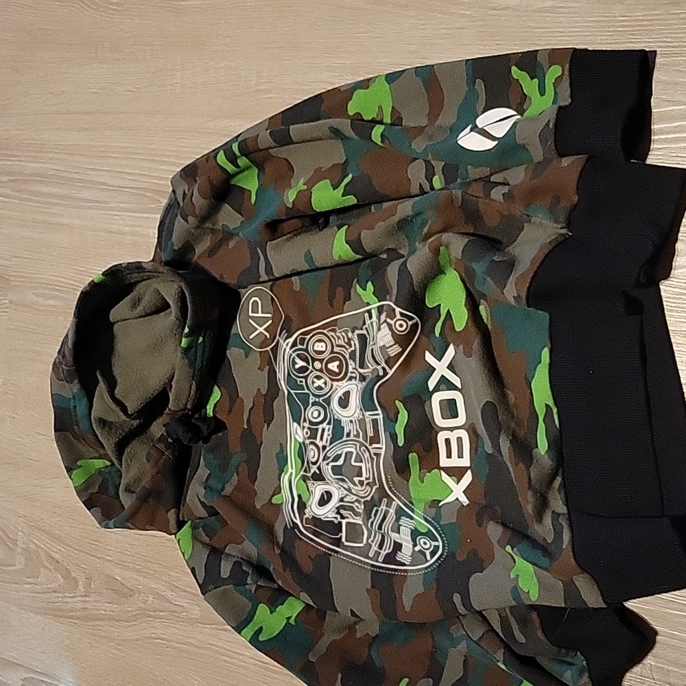 Xbox boys sweatshirt size 6